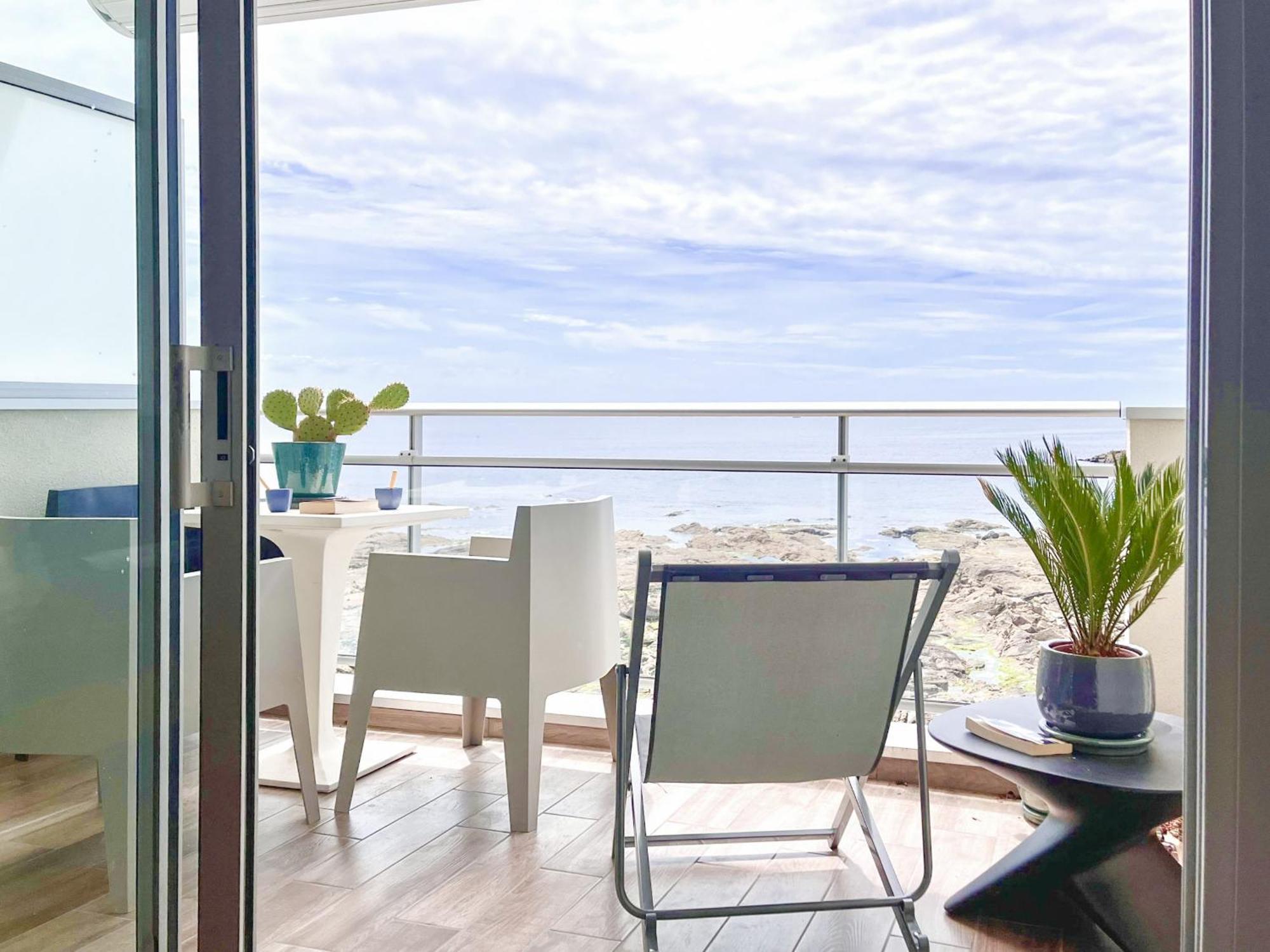 Les Pieds Dans Leau Acces Direct Sur La Cote Sauvage - 2 Pers Apartment